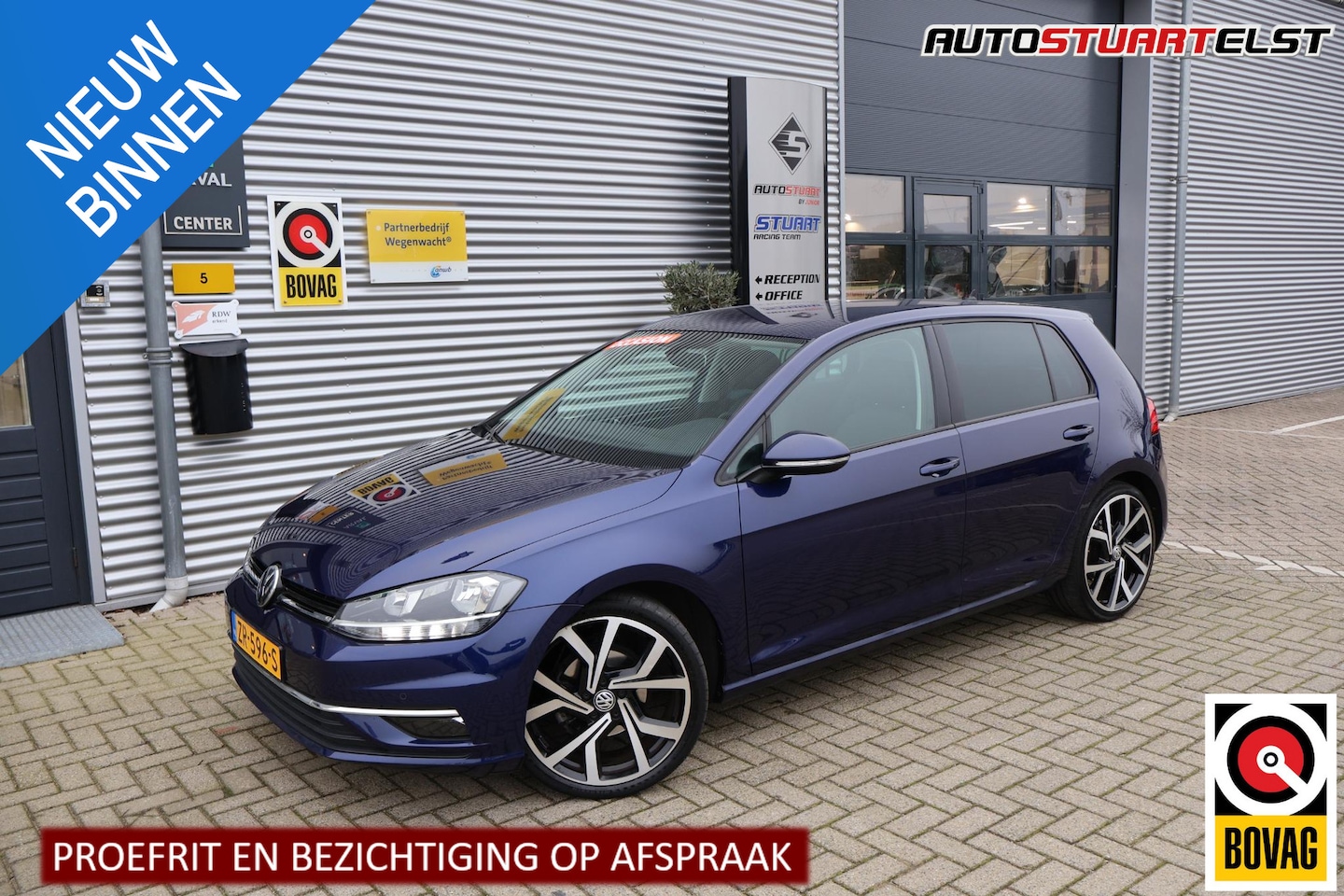 Volkswagen Golf - 1.0 TSI Highline 115pl | Digitaal dashboard | Navi | Climate control | Parkeersensoren voo - AutoWereld.nl