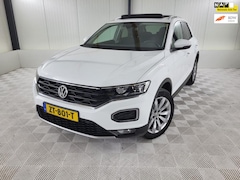 Volkswagen T-Roc - Style Business, Panodak, Navigatie, App-Connect