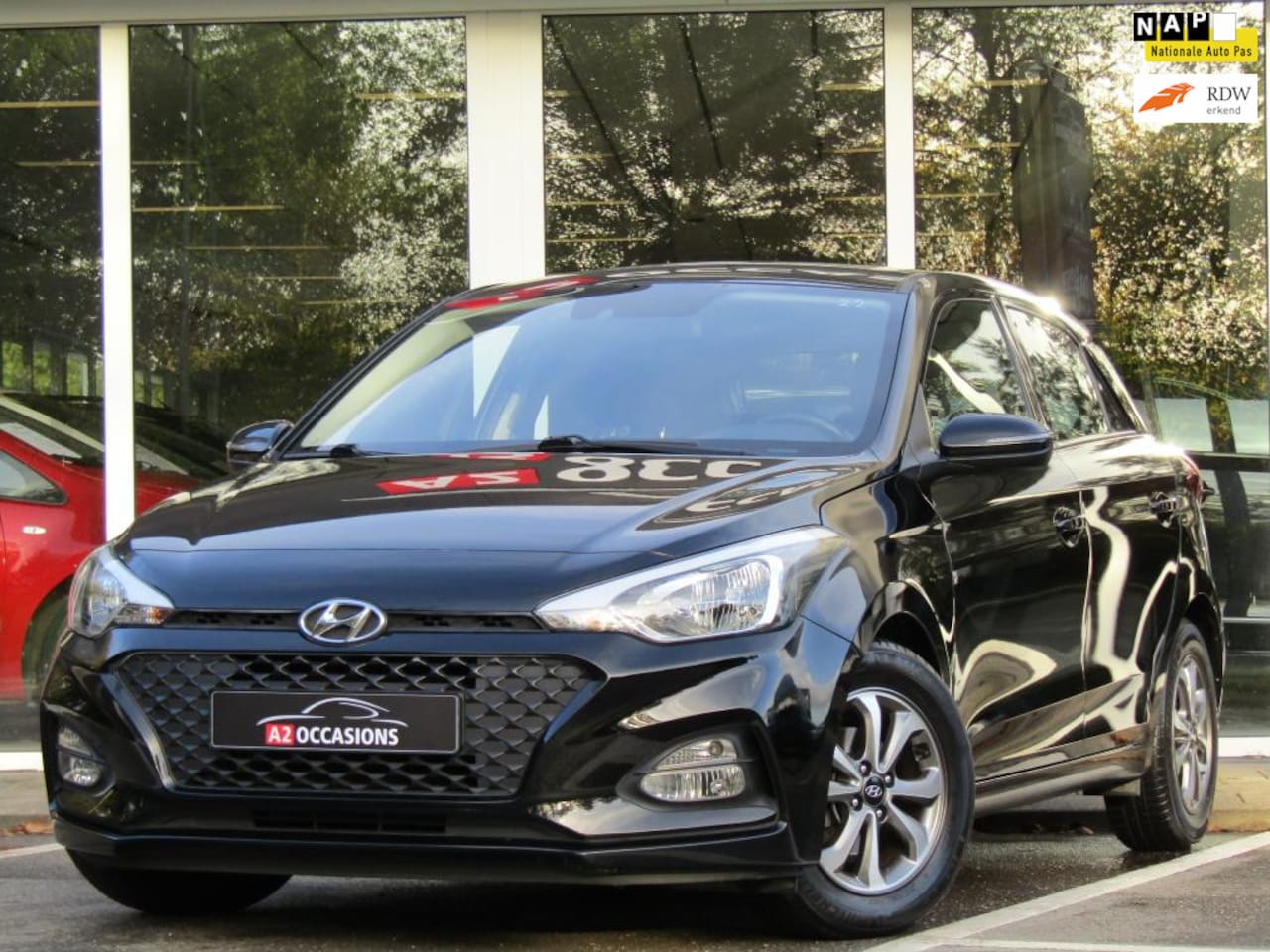 Hyundai i20 - 1.2 85pk Airco/Cruise/Bluetooth/Stoel en Stuurverwarming - AutoWereld.nl