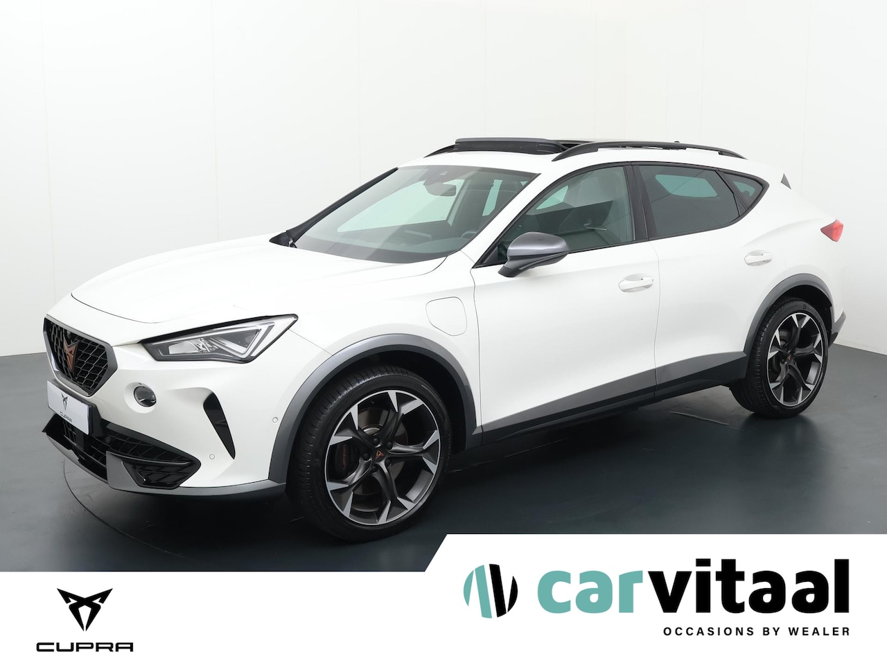 CUPRA Formentor - 1.4 e-Hybrid VZ | 245 PK | Adaptive onderstel | LED / Matrix verlichting | Electrische bed - AutoWereld.nl