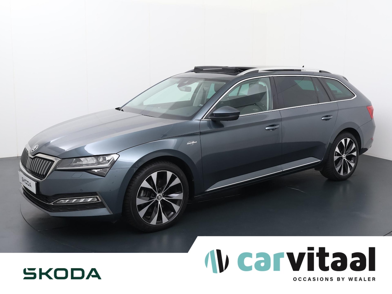 Skoda Superb Combi - 1.4 TSI iV L&K | 218 PK | Elektrisch bedienbaar panoramadak | Lederen bekleding  | Canton - AutoWereld.nl