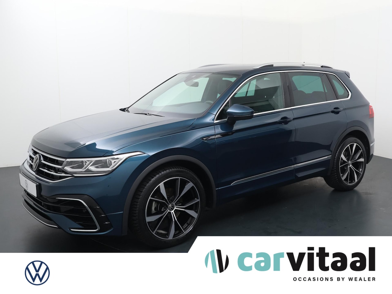 Volkswagen Tiguan - 1.5 TSI R-Line Business+ | 150 PK | Automaat | LED Matrix verlichting | Lichtmetalen velge - AutoWereld.nl