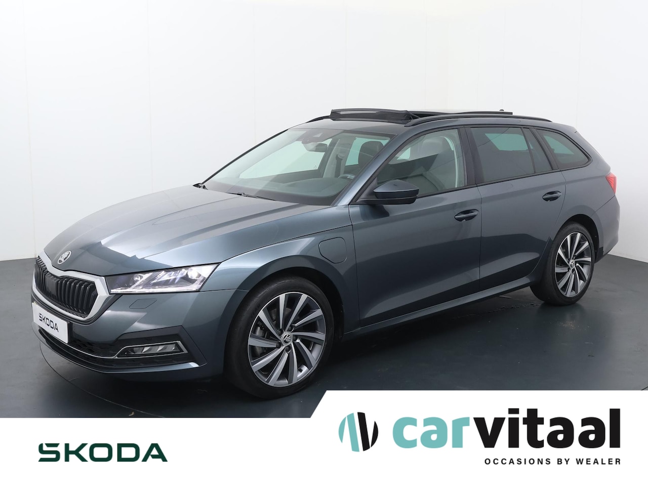 Skoda Octavia Combi - 1.4 TSI iV PHEV Business Edition Plus | 204 PK | Lederen bekleding | Panoramadak | Head-up - AutoWereld.nl