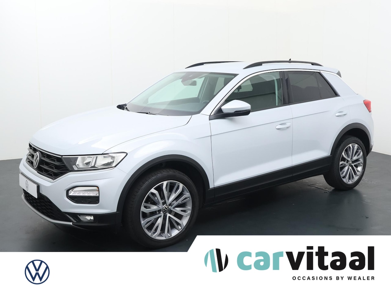 Volkswagen T-Roc - 1.0 TSI Style | 115 PK | Apple CarPlay Android Auto | Parkeersensoren voor en achter | Lic - AutoWereld.nl