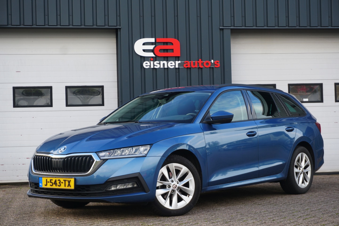 Skoda Octavia Combi - 1.0 TSI Business Edition | CAMERA | TREKHAAK | FULL LED | - AutoWereld.nl