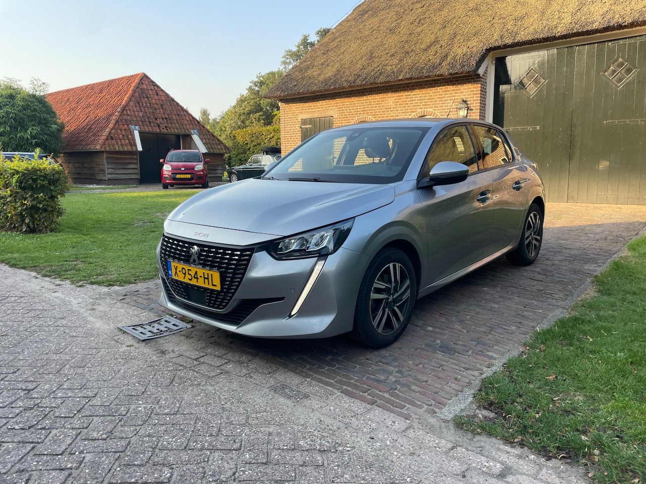 Peugeot 208 - 1.2 PureTech GT-Line-LED-PDC-CARPLAY-NAVI-AUTOMAAT- - AutoWereld.nl