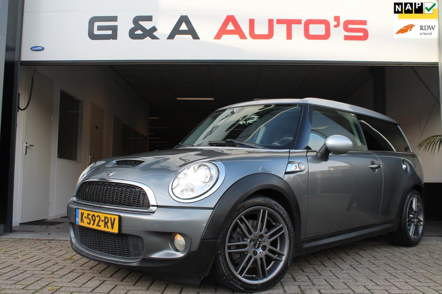 MINI Clubman - Mini 1.6 Cooper S / NAVI / PANO-DAK / CRUISE CTRL - AutoWereld.nl