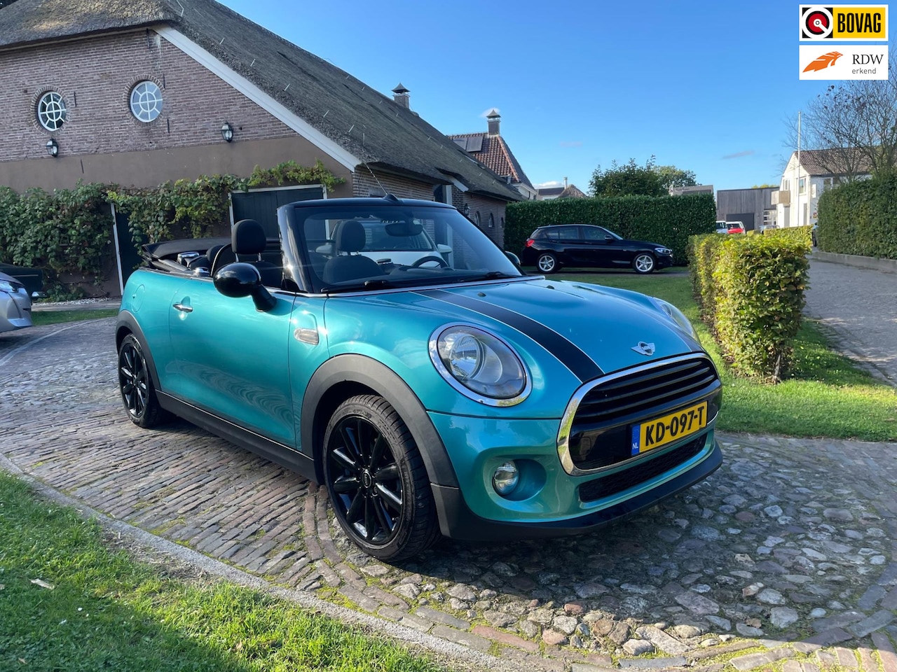 MINI Cabrio - Mini 1.5 Cooper Chili-NL auto-Navi-PDC-17"- - AutoWereld.nl