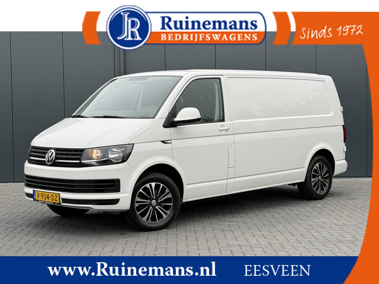 Volkswagen Transporter - 2.0 TSI 150 PK / !! BENZINE !! / L2H1 / BPM VRIJ / 1e EIG. / AIRCO / 33.122 KM! / 3-ZITS - AutoWereld.nl