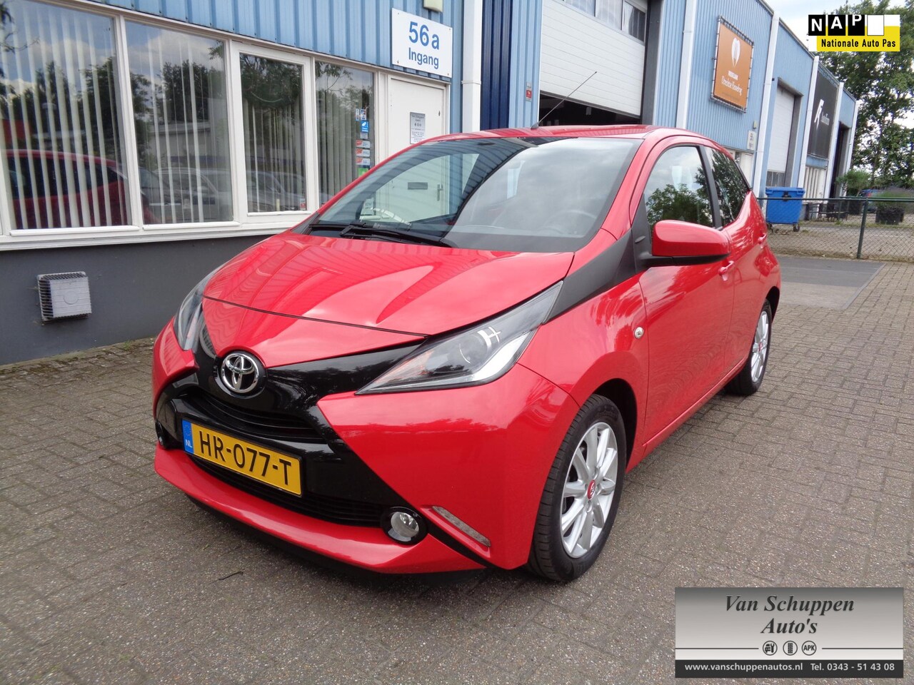 Toyota Aygo - 1.0 VVT-i x-play Camera Airco Trekhaak - AutoWereld.nl