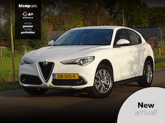 Alfa Romeo Stelvio - 2.2d Super 180PK | Or.NL-auto | Trekhk 13P | Dodehoek | Verw Sp. Actie