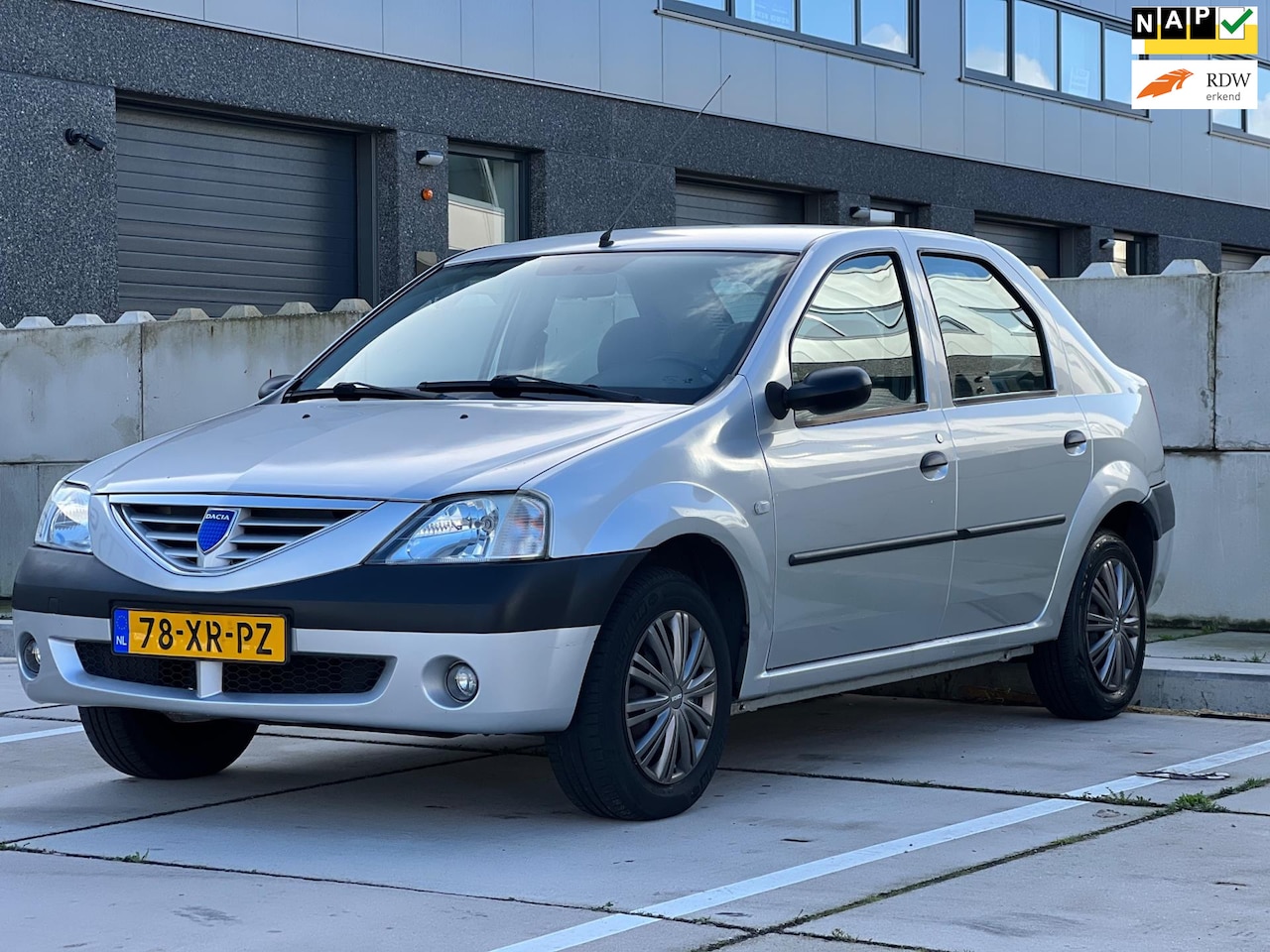 Dacia Logan - 1.4 Lauréate | 1e Eigenaar | Trekhaak | Elek ramen | - AutoWereld.nl