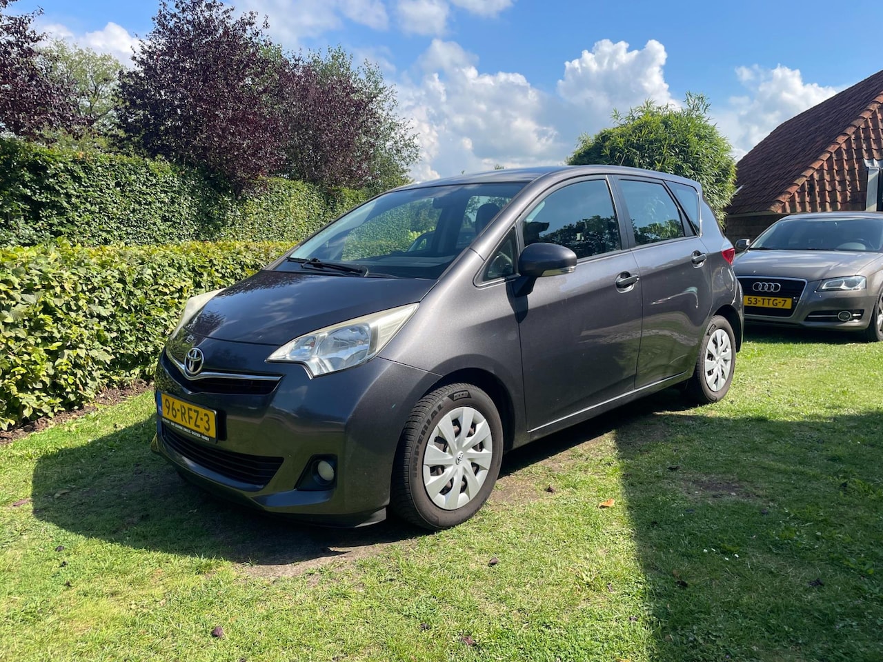 Toyota Verso S - 1.3 VVT-i Aspiration-camera-trekhaak- 2 eigenaar-NW APK- - AutoWereld.nl