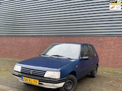 Peugeot 205 - 1.4 Génération met APK