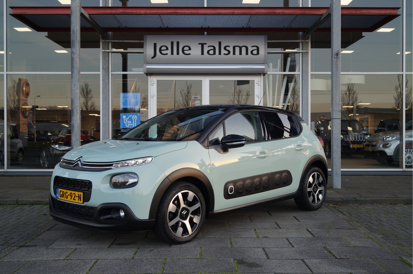 Citroën C3 - 1.2 PureTech S&S Sport | Panoramadak | Apple/Android Carplay | Stoelverwarming - AutoWereld.nl