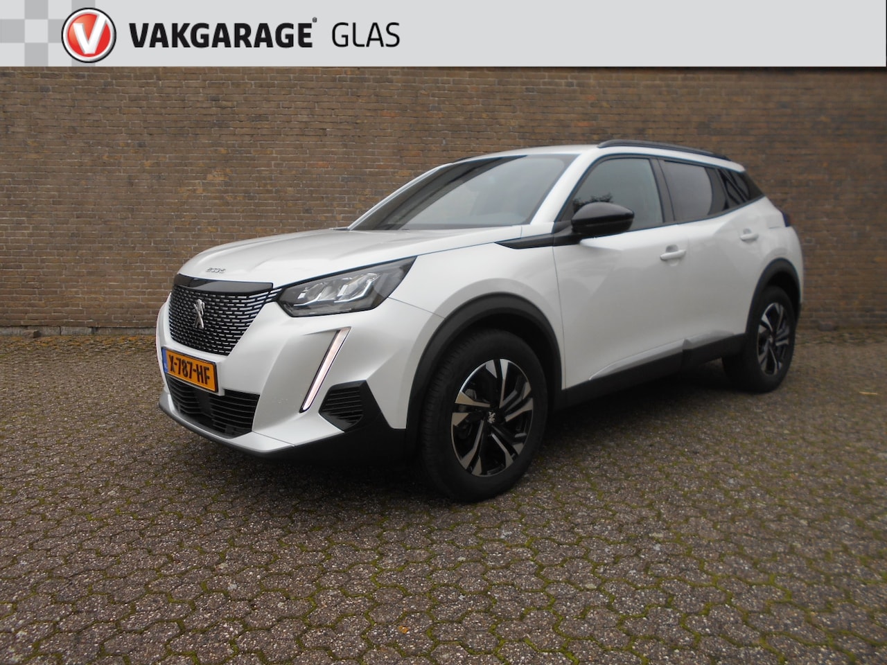 Peugeot 2008 - 1.2 Automaat 130pk Allure Navi / Apple carplay - AutoWereld.nl