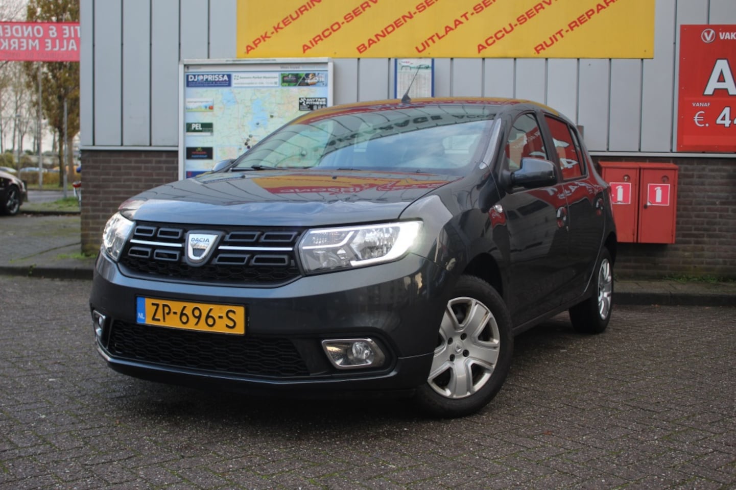 Dacia Sandero - 1.0 TCe Laureate | 1ste eig. | NAP | Bluetooth | - AutoWereld.nl