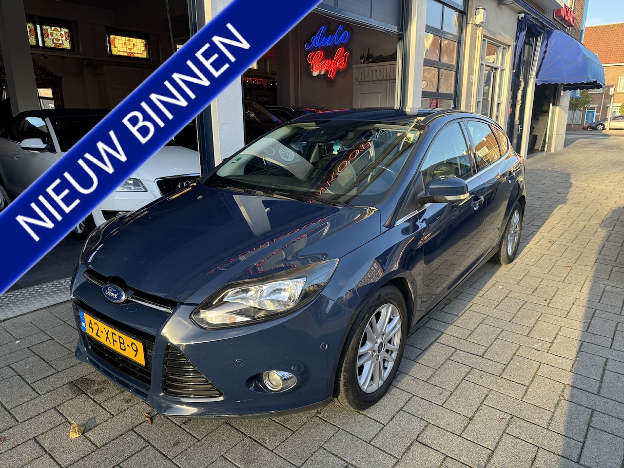 Ford Focus - 1.0 EcoBoost Lease Titanium DEALER ONDERHOUDEN - AutoWereld.nl