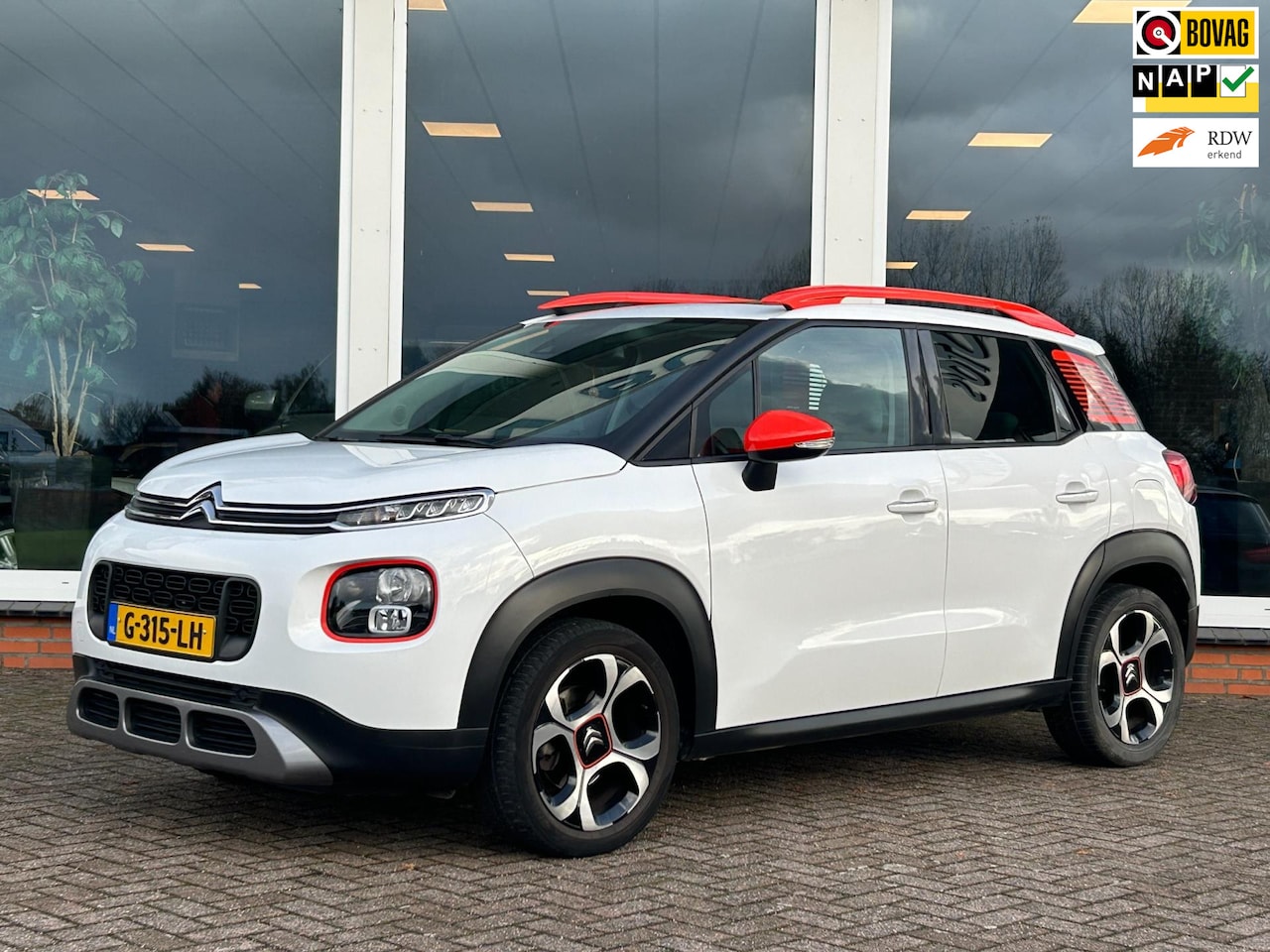 Citroën C3 Aircross - 1.2 PureTech S&S Shine - Panoramadak - Navi - PDC - 28.587 KM! - AutoWereld.nl