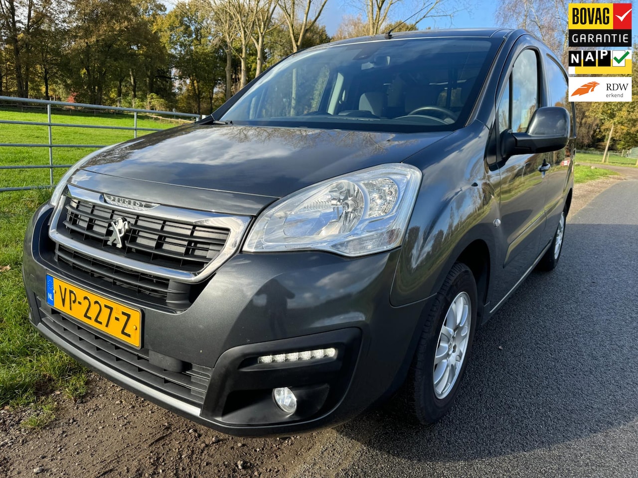 Peugeot Partner - 120 1.6 BlueHDi 75 L1 Première 1ste eigenaar BTW auto - AutoWereld.nl