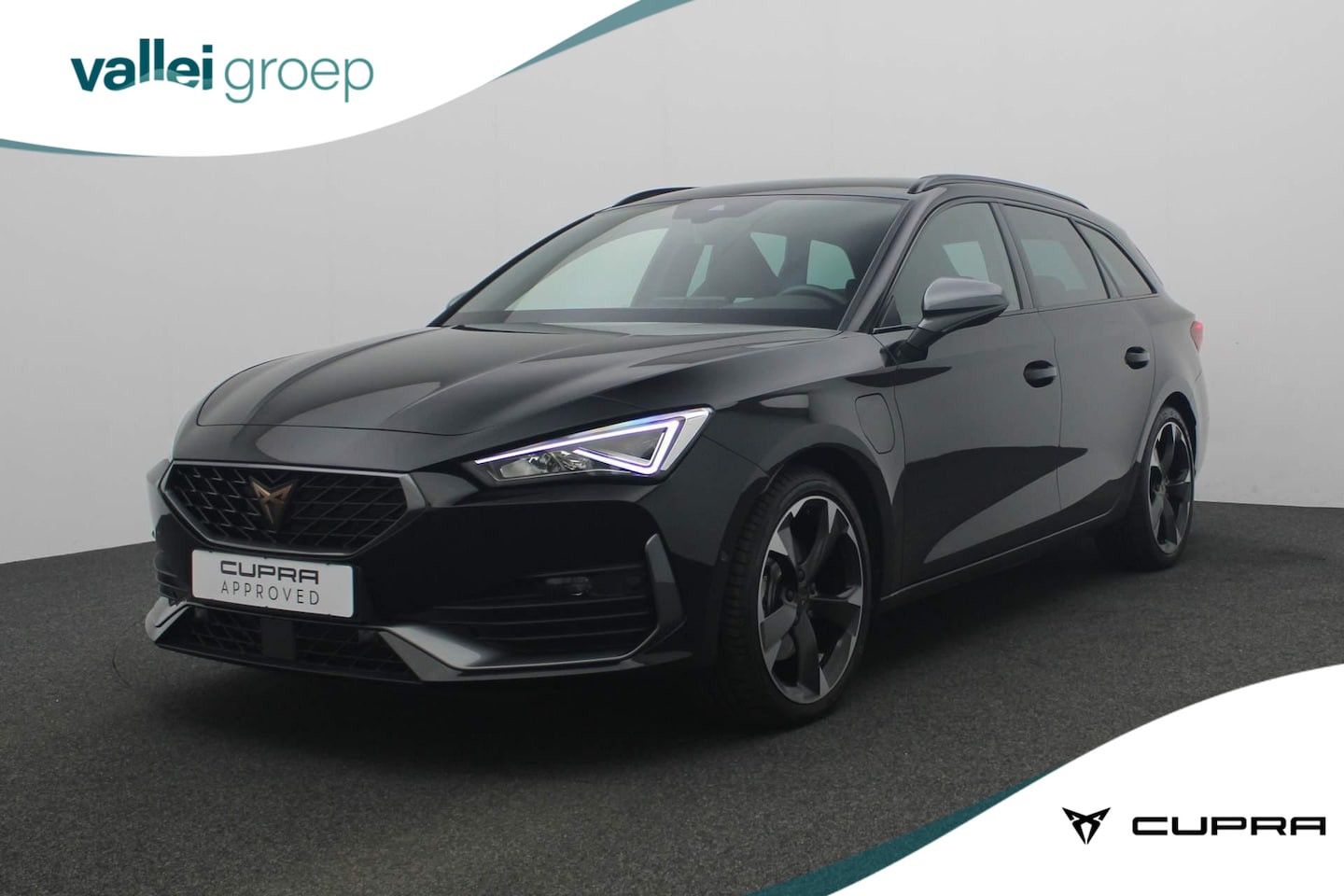 CUPRA Leon Sportstourer - 1.4 204PK DSG e-Hybrid Business | Trekhaak | Adaptief onderstel | Camera | Navi | Stuur-/s - AutoWereld.nl