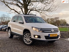 Volkswagen Tiguan - 1.4 TSI R-Line Edition | Schuif/kantel dak + Cruise + Clima + Stoel verw. nu € 11.975,