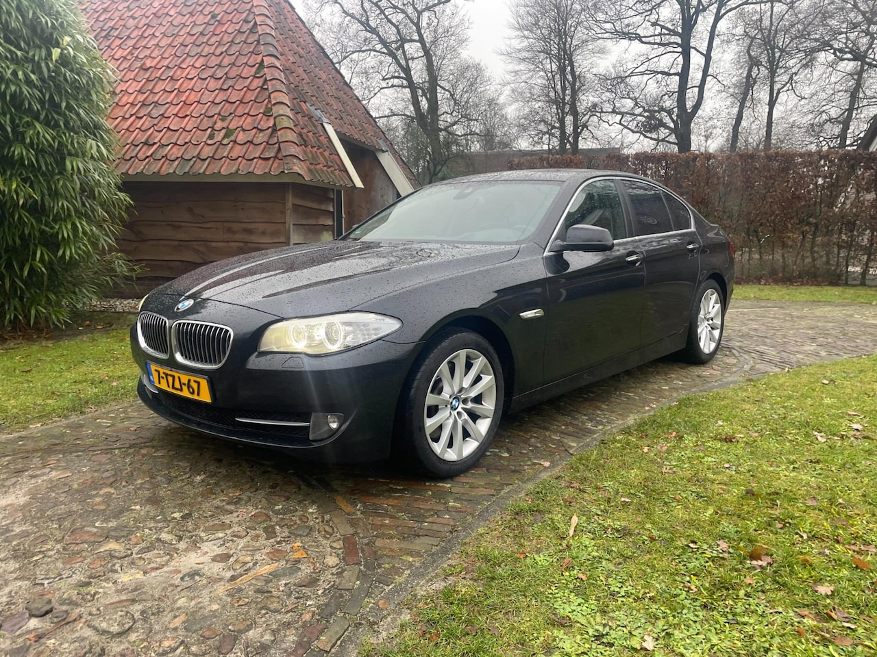 BMW 5-serie - 530d High Executive-Xenon-Softclose-Navi-Leer-Trekhaak- - AutoWereld.nl