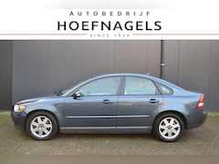 Volvo S40 - 2.4 Summum 140 PK 5 Cylinder