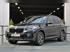 BMW X3 - xDrive30e M-sport facelift Pano Trekhaak Head-up Memory Camera DAB