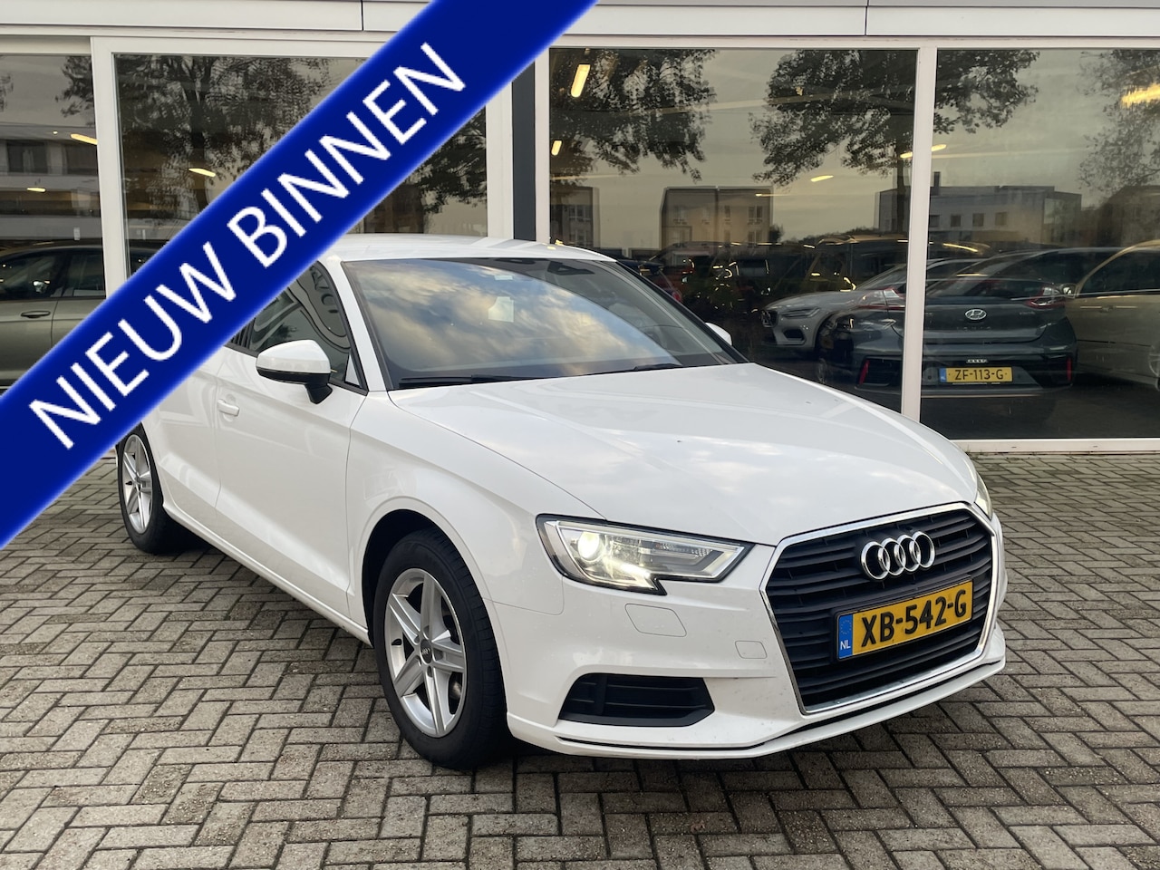 Audi A3 Limousine - 35 TFSI CoD 50% deal 7.975,- ACTIE Airco / LED / Telefoon - AutoWereld.nl