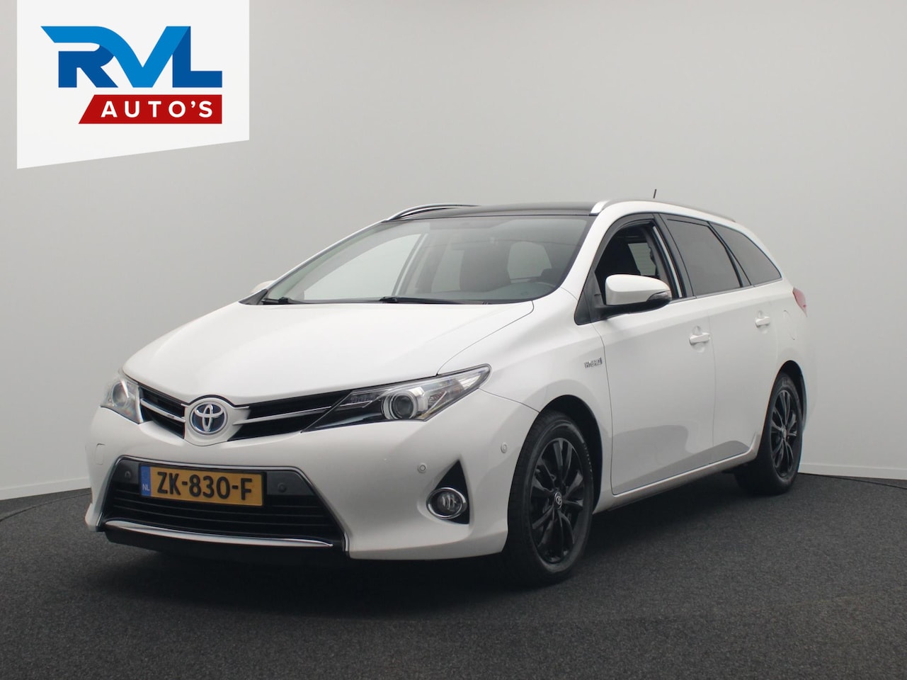 Toyota Auris Touring Sports - 1.8 Hybrid Lease pro Pano/dak Navigatie Climate/control - AutoWereld.nl