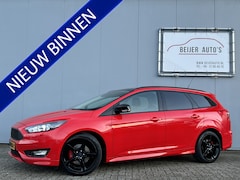 Ford Focus Wagon - 1.5 Red Edition Navigatie/Airco/18inch