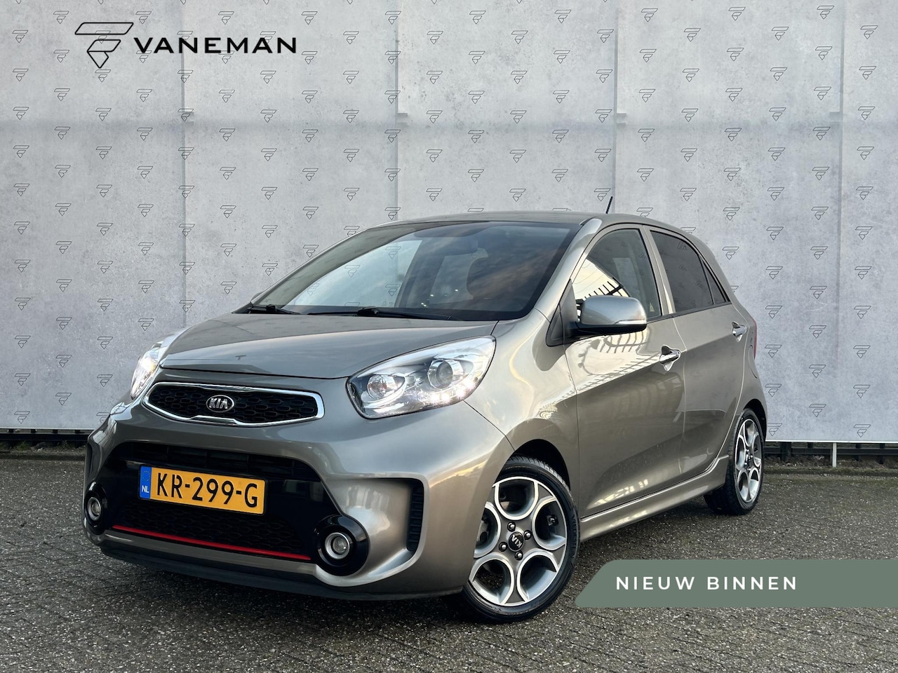 Kia Picanto - 1.2 CVVT SportsLine Navigator | Navi | Cruise | Sensoren | Stoelverwarming | Camera | Vol - AutoWereld.nl