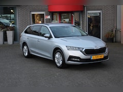 Skoda Octavia Combi - 1.0 TSI Bus. Edition Led/Navi/Trekhaak Incl Garantie