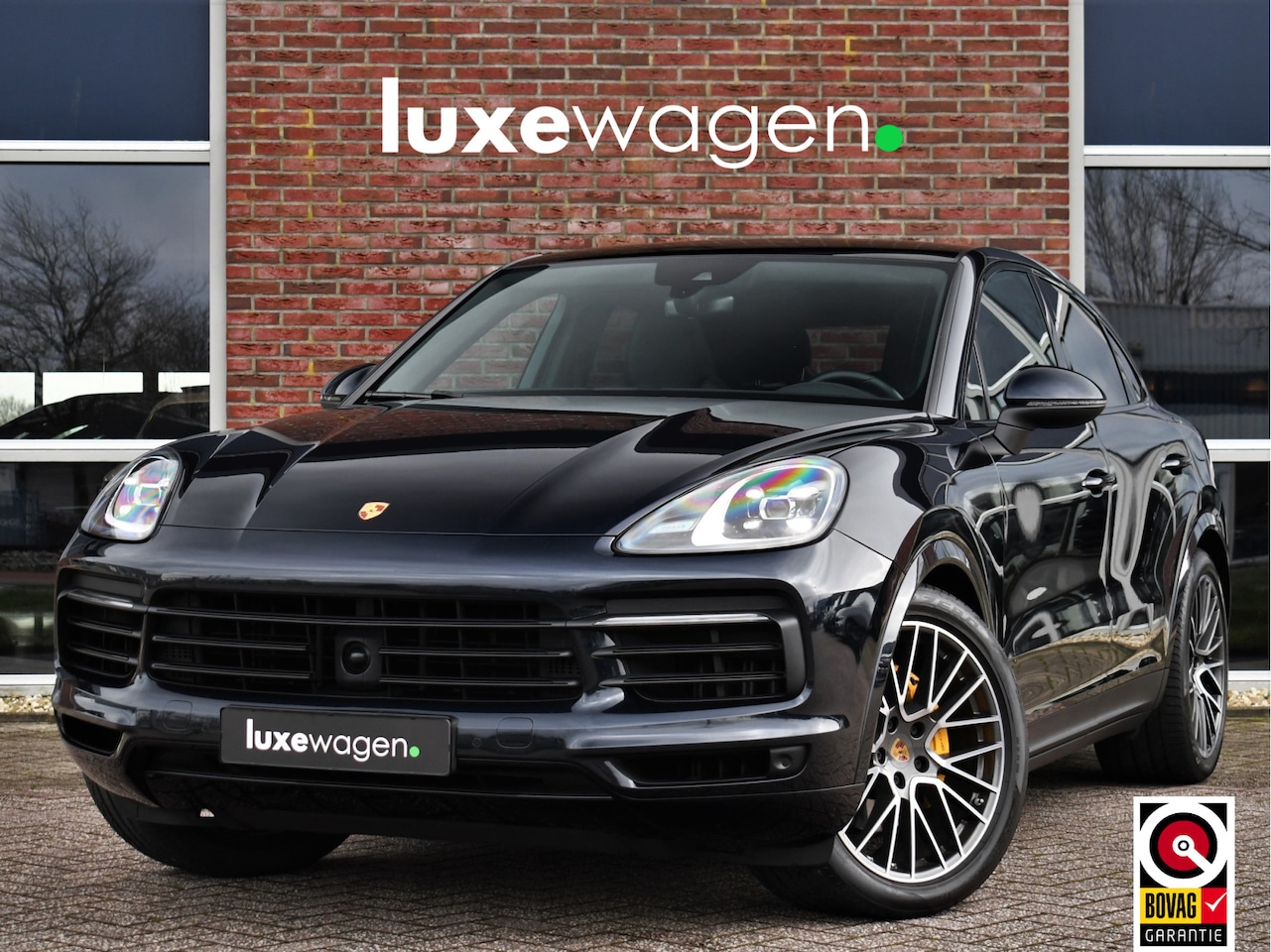 Porsche Cayenne Coupé - 3.0 e-Hybrid 470pk Pano Luchtv ACC Bose Chrono 21inch - AutoWereld.nl