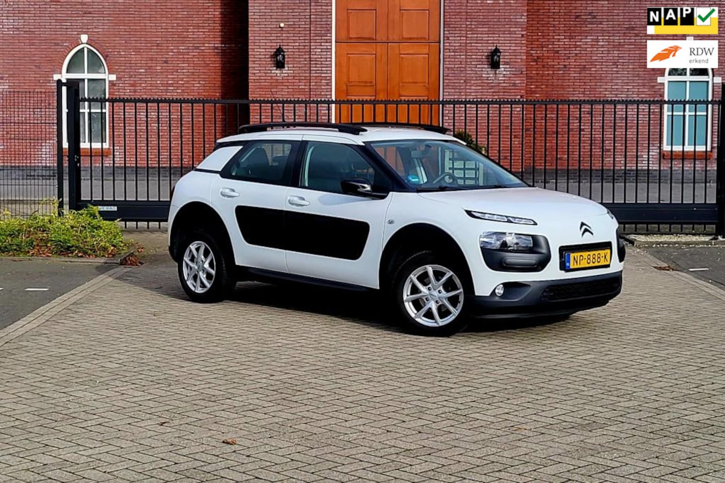 Citroën C4 Cactus - 1.2 PureTech Feel / Airco / Nap / Nette Auto - AutoWereld.nl