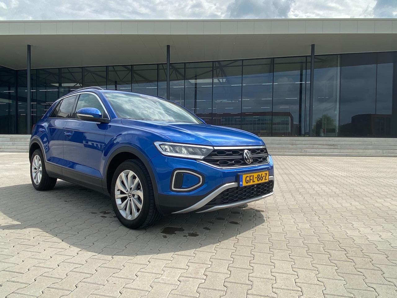 Volkswagen T-Roc - 1.5 TSI Life Business - AutoWereld.nl