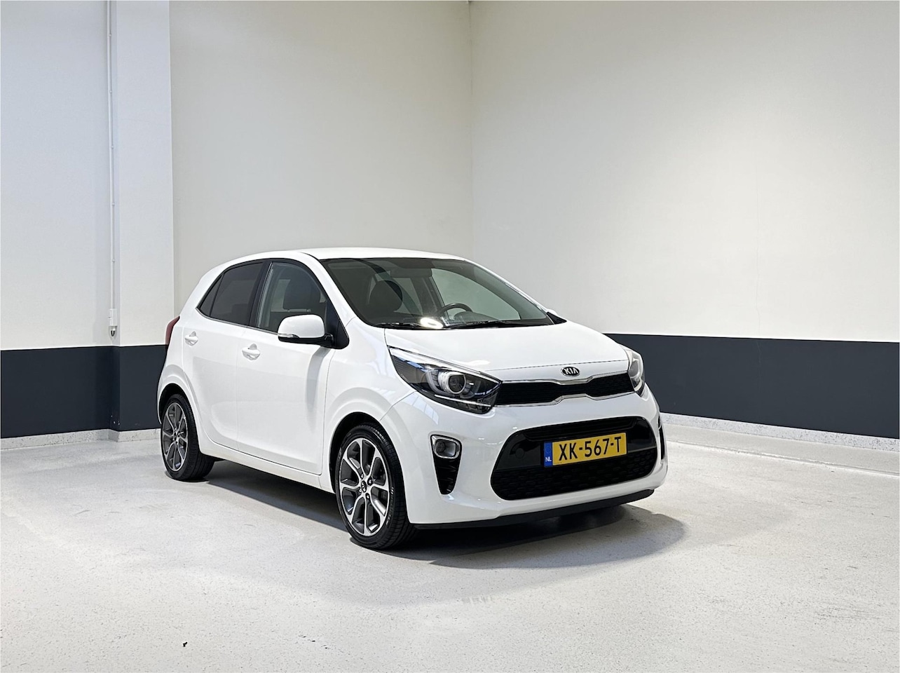 Kia Picanto - 1.0 CVVT Design Edition| NL| 2 Eig | Carplay | Navigatie | Lederen bekleding | Camera - AutoWereld.nl