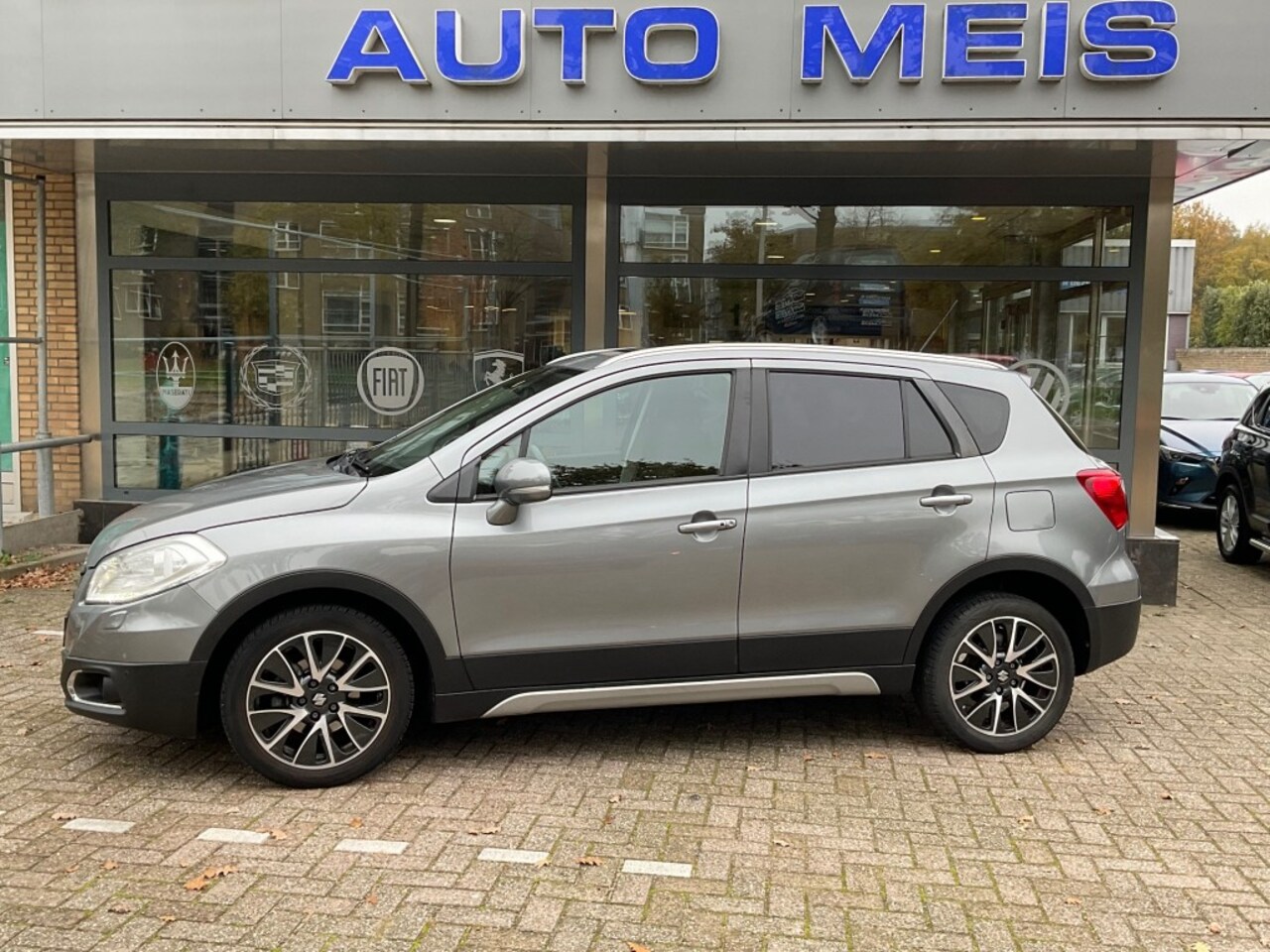 Suzuki SX4 - 1.6 EXCLUSIVE  SX4  S  CROSS AUTOMAAT - AutoWereld.nl