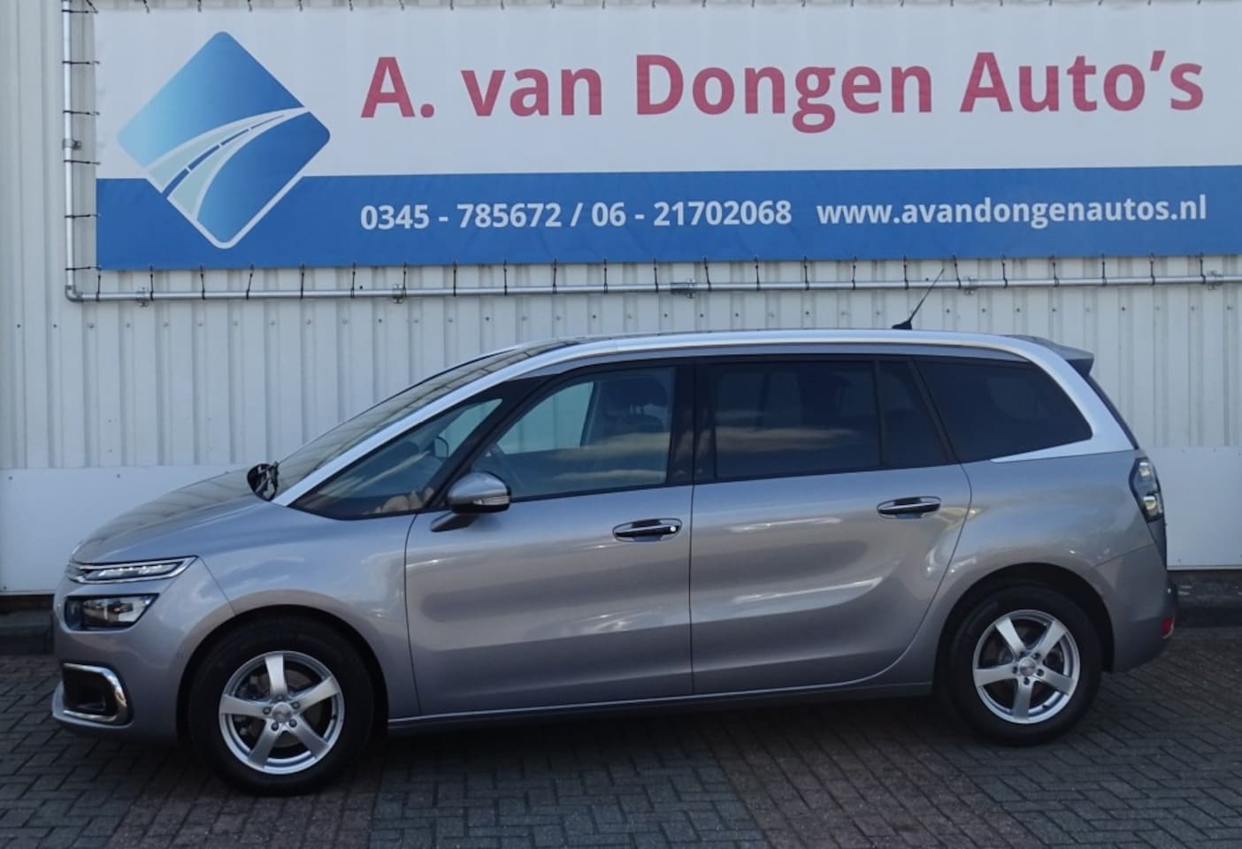 Citroën Grand C4 Picasso - 1.2 PURETECH FEEL AUT,Navi,Camera,7Pers - AutoWereld.nl