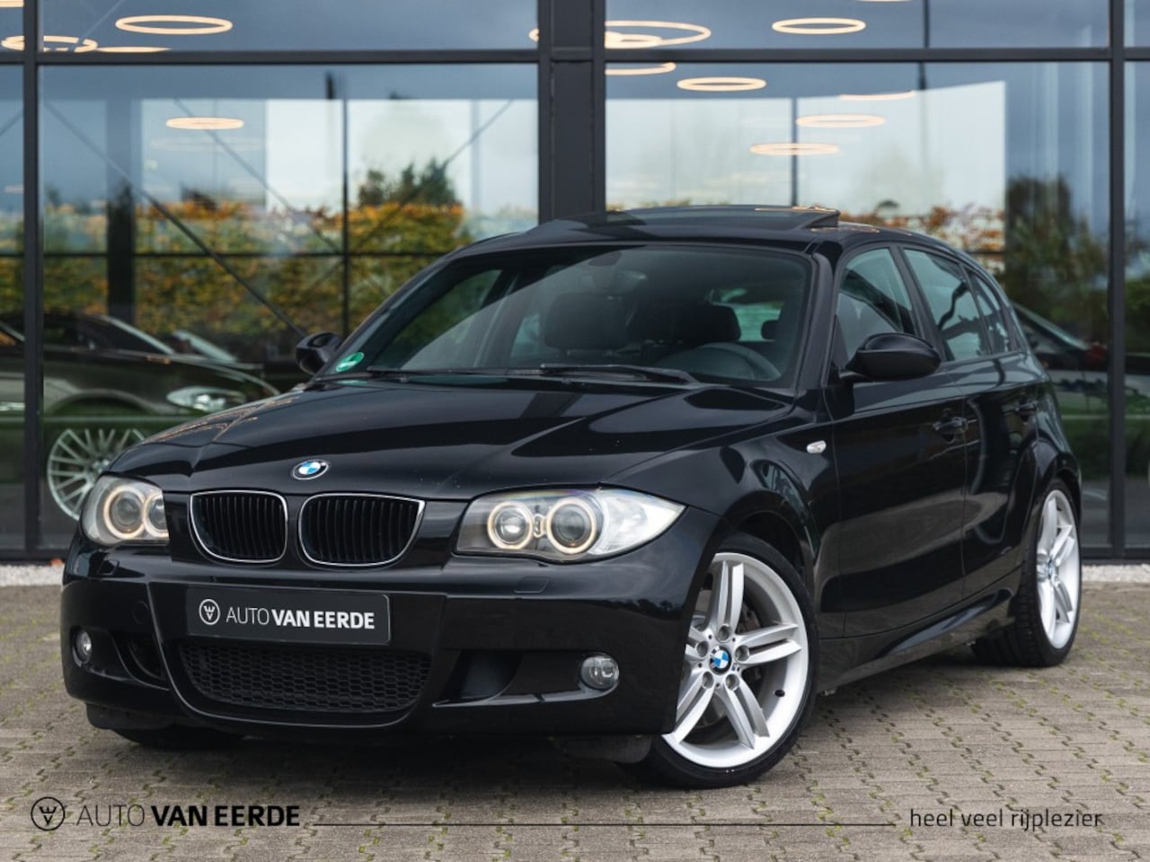 BMW 1-serie - 130i M-sport - schuifdak, 18inch, rijklaar - AutoWereld.nl