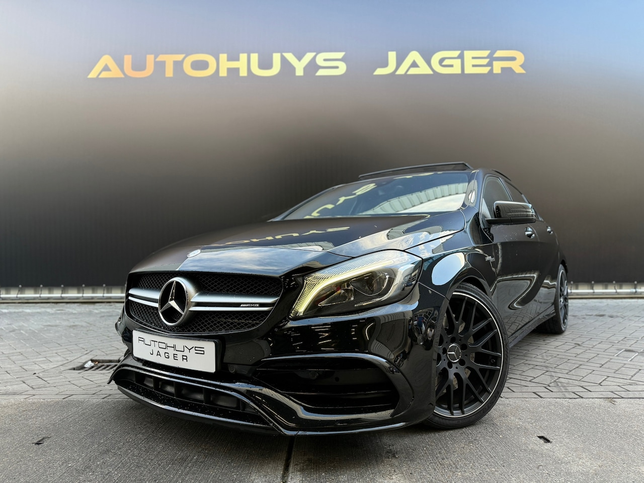 Mercedes-Benz A-klasse - AMG 45 4MATIC Schaalstoelen - AutoWereld.nl