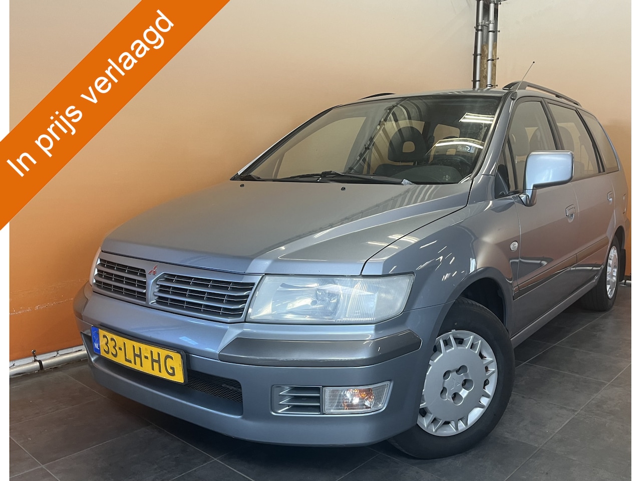 Mitsubishi Space Wagon - 2.4 GDI GLXi 6p. 6 persoons airco - AutoWereld.nl