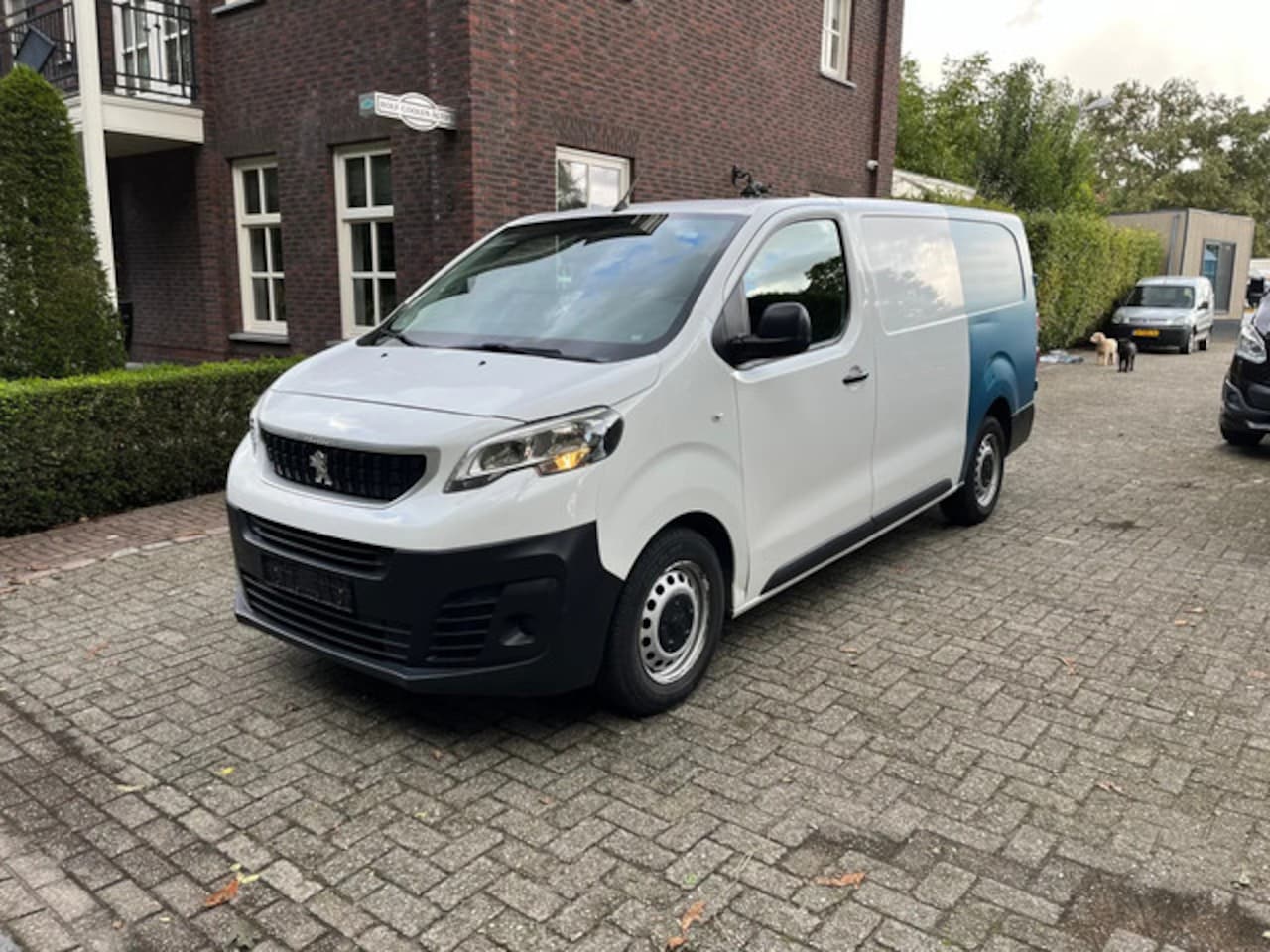 Peugeot Expert - 231L 2.0 BlueHDI 120 Premium 231L 2.0 BlueHDI 120 Premium - AutoWereld.nl