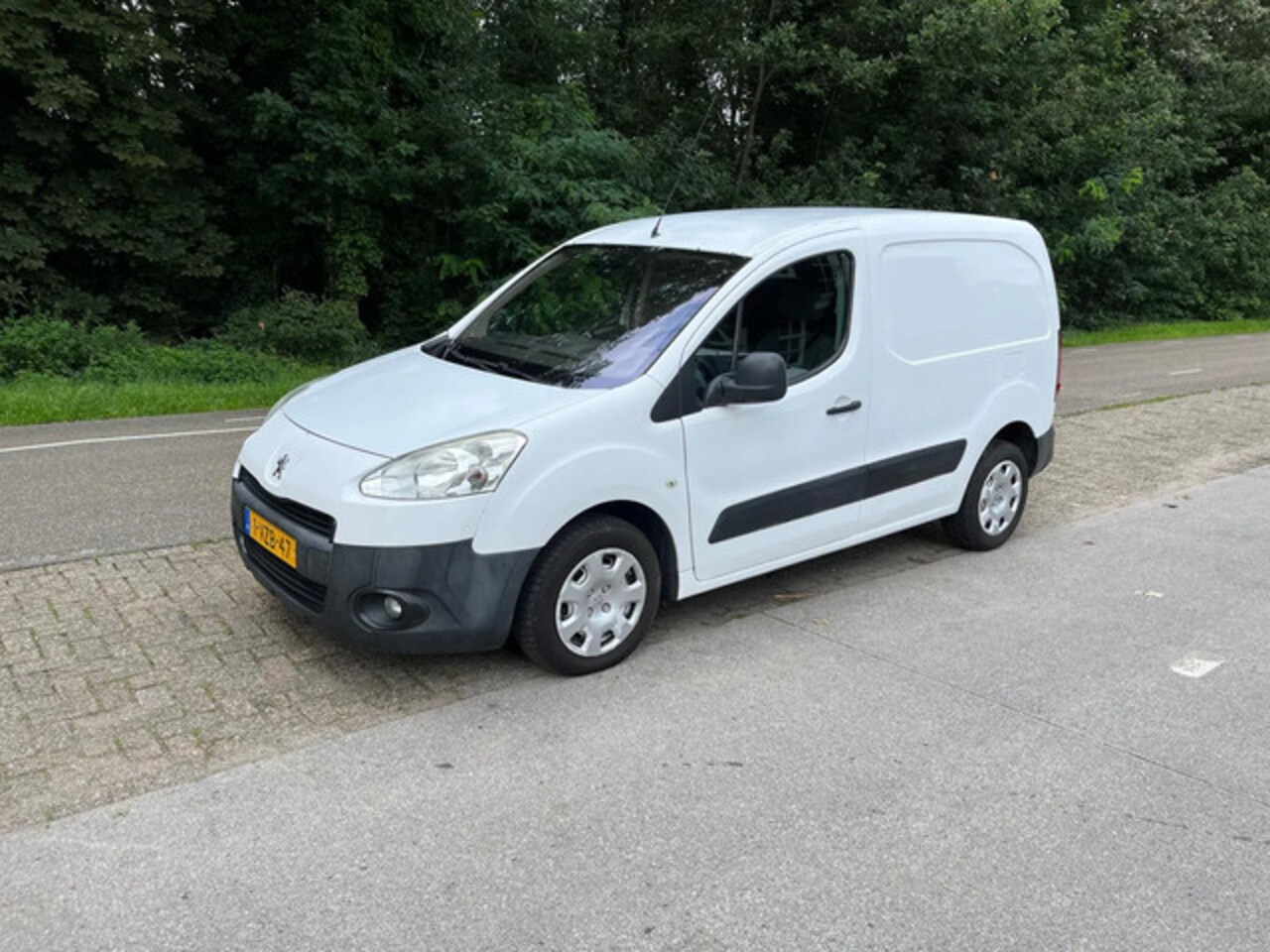 Peugeot Partner - 1.6 HDI AIRCO - AutoWereld.nl