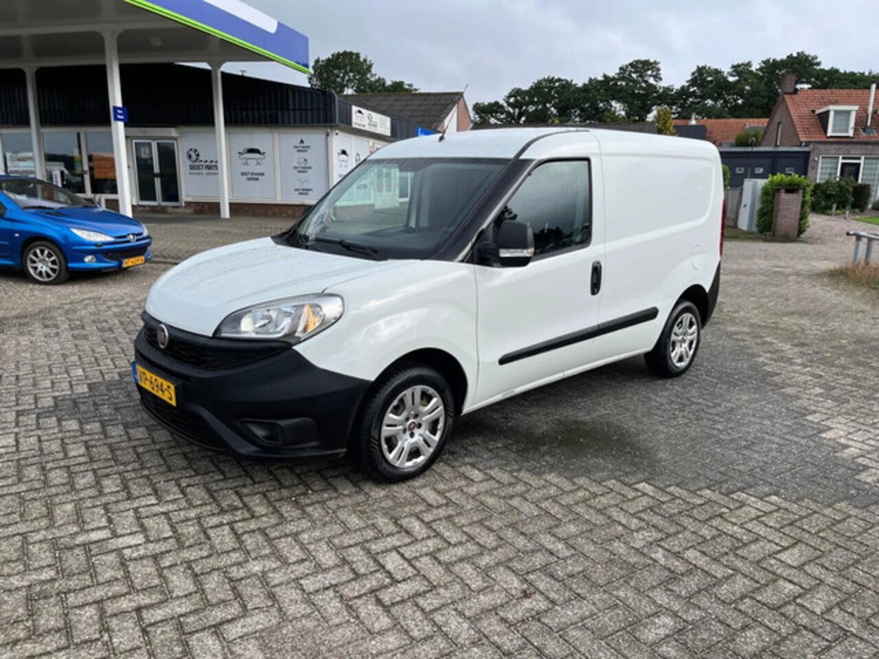 Fiat Doblò Cargo - 1.3 MJ L1H1 Actual 1.3 MJ L1H1 Actual - AutoWereld.nl