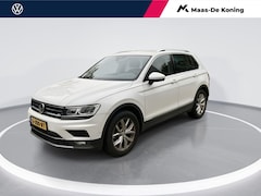 Volkswagen Tiguan - 1.5 TSI 150pk DSG ACT Highline · Camera · Side Assist · Inklap. Trekhaak · Stoelverwarming