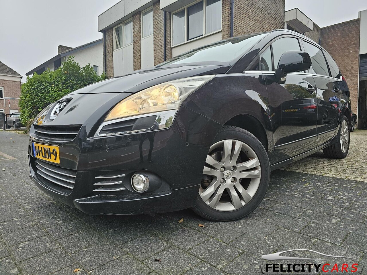 Peugeot 5008 - 1.6 THP GT 7 persoons Pano navi - AutoWereld.nl