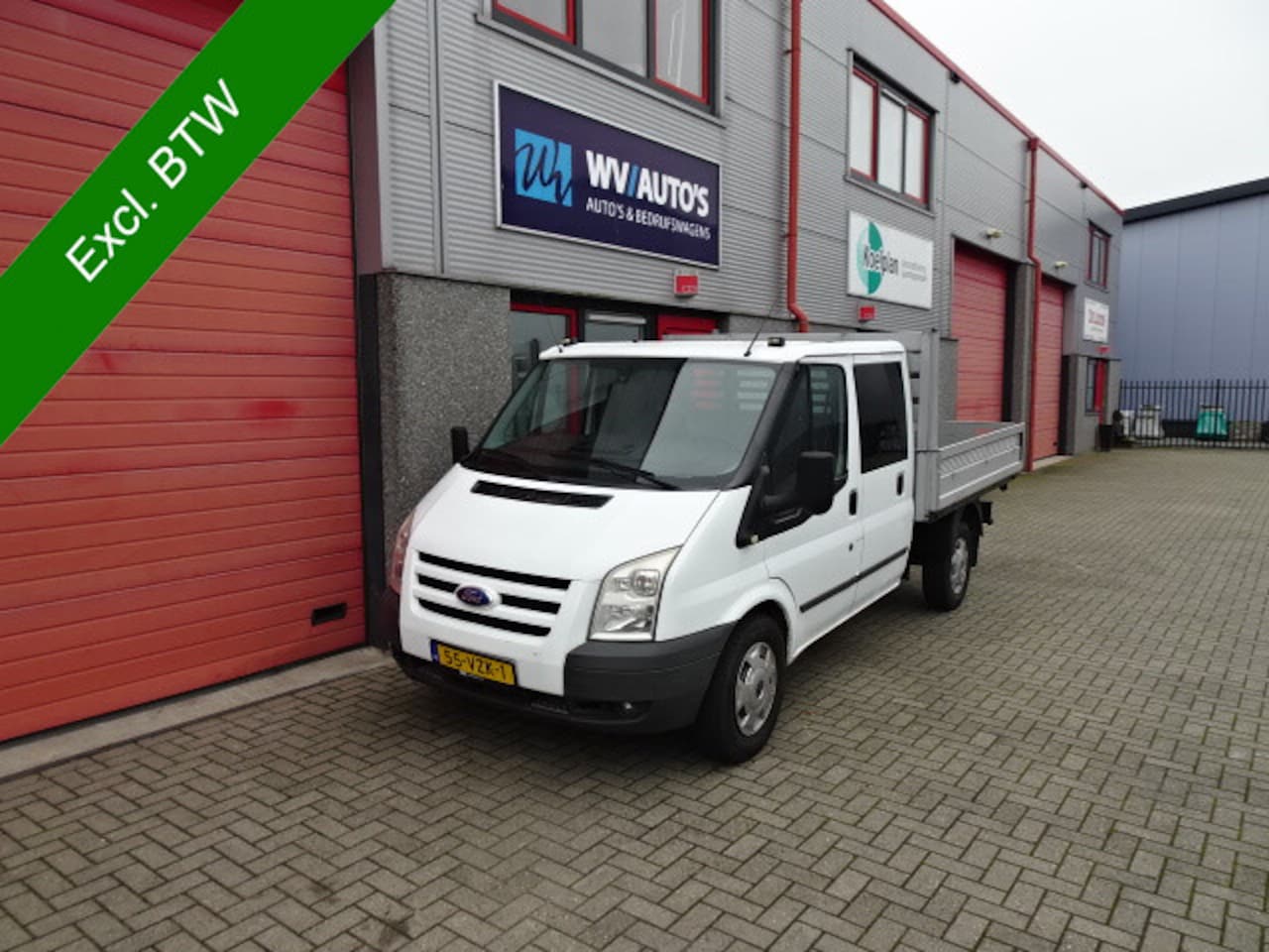 Ford Transit - 330M 2.4 TDCI DC open laadbak airco 181103 km !!!!! - AutoWereld.nl