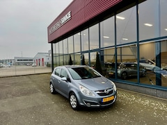 Opel Corsa - 1.4-16V Edition AUTOMAAT AIRCO CRUISE